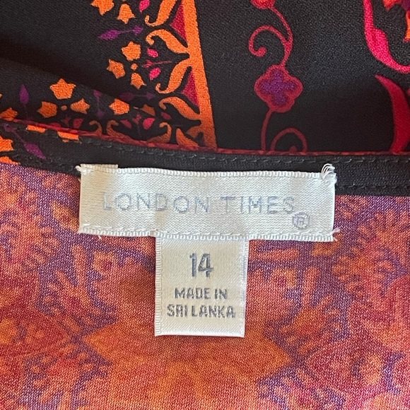 London Times, size 14 Long sleeve shift dress that hits around the knee. - Picture 9 of 11